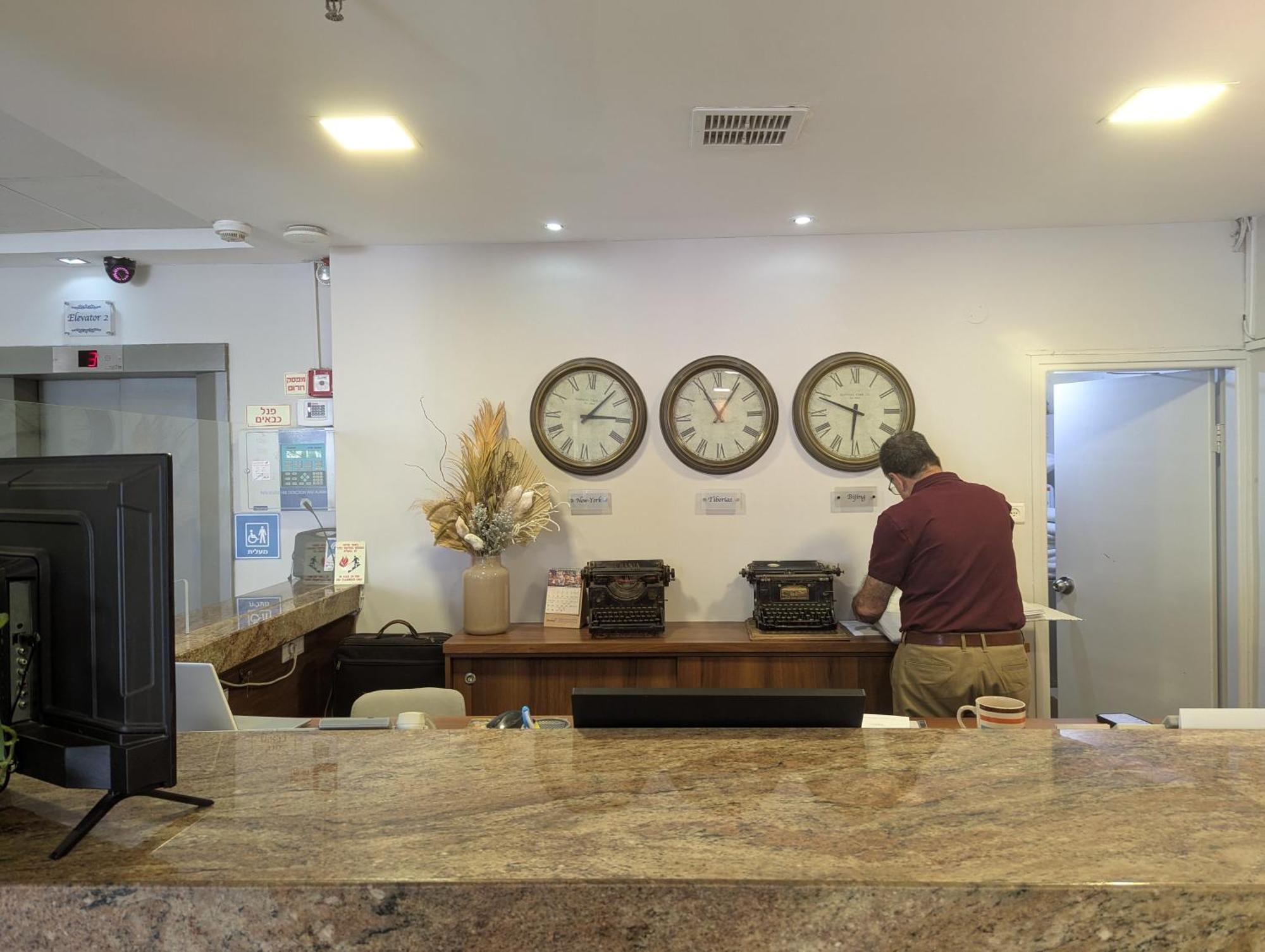 Astoria Galilee Hotel Tiberias Exterior foto